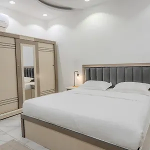 Luxurious Family 3 Bedroom 10 Mins Drive To Al-masjid Nabawi شقة المدينة المنورة